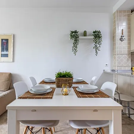 Apartment 797 Rentals- Duplex 7 En La Carihuela A 1 Min De La Playa *