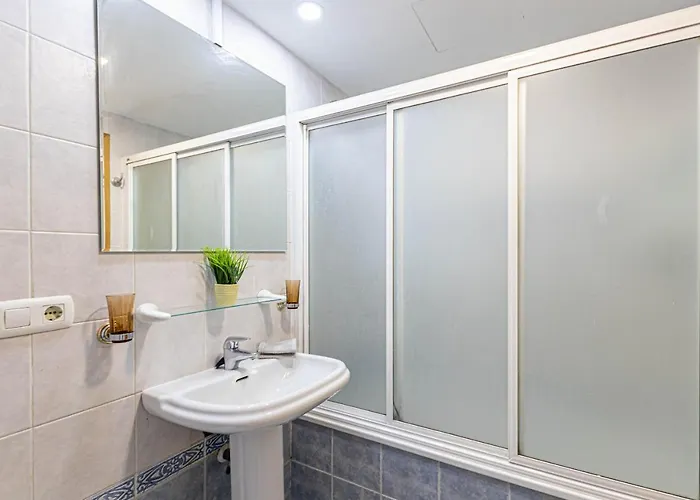 Apartamento 797 Rentals- Duplex 7 En La Carihuela A 1 Min De La Playa Torremolinos